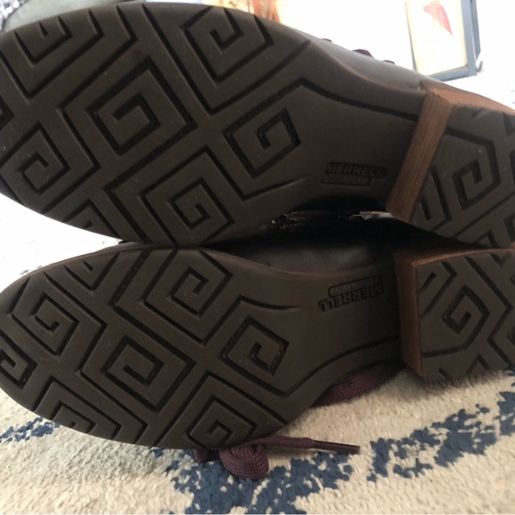 Merrell Women's Brown and Purple Boots - Picture 4 of 4